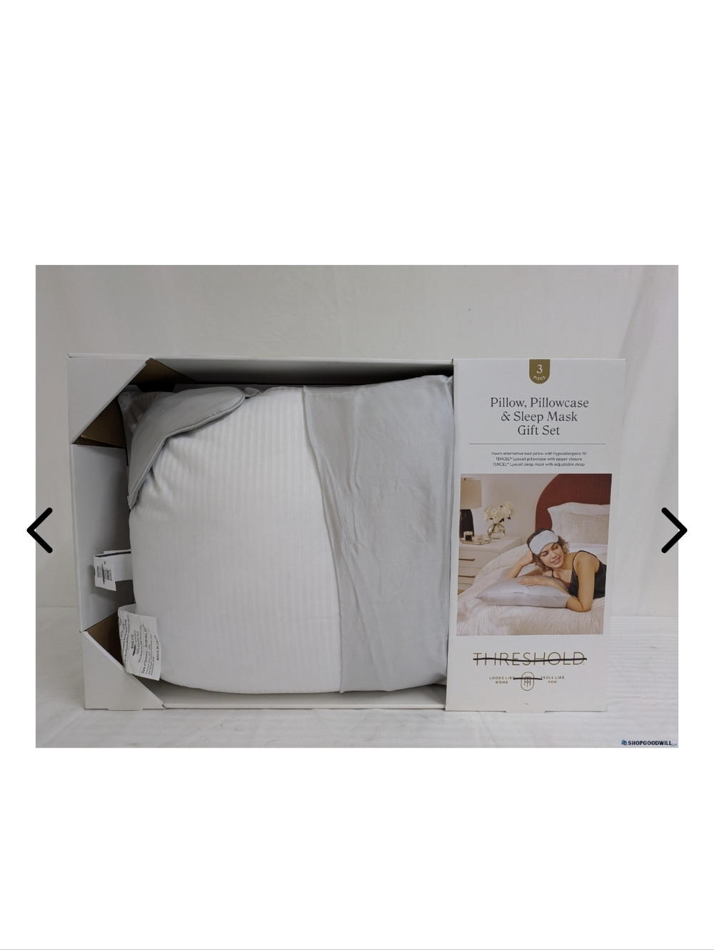 NWT Threshold 3-piece pillow, pillowcase, and sleep mask gift set